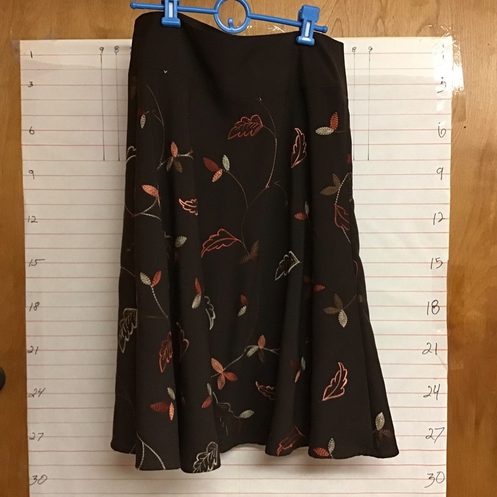 SLB - women’s skirt, side zipper, sz 10